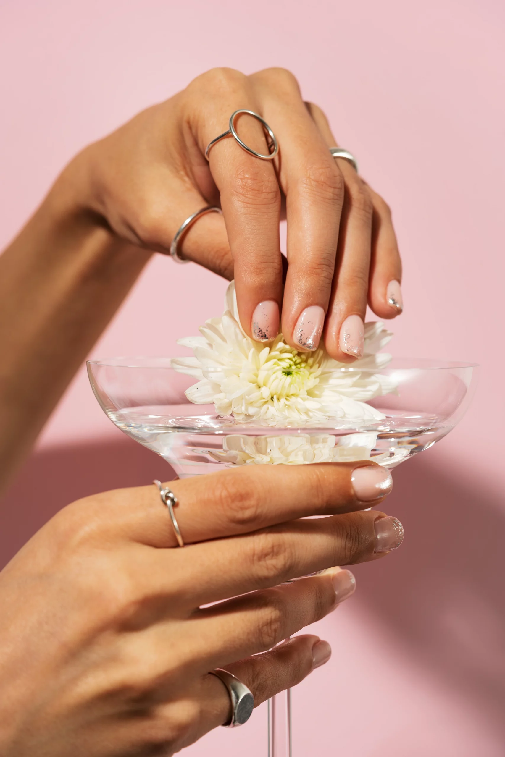manicura en Santa Cruz de Tenerife , salón de uñas , salón de belleza , Kokaii centro de estética , salón Kokaii , expertos en uñas , nail art, uñas acrílicas