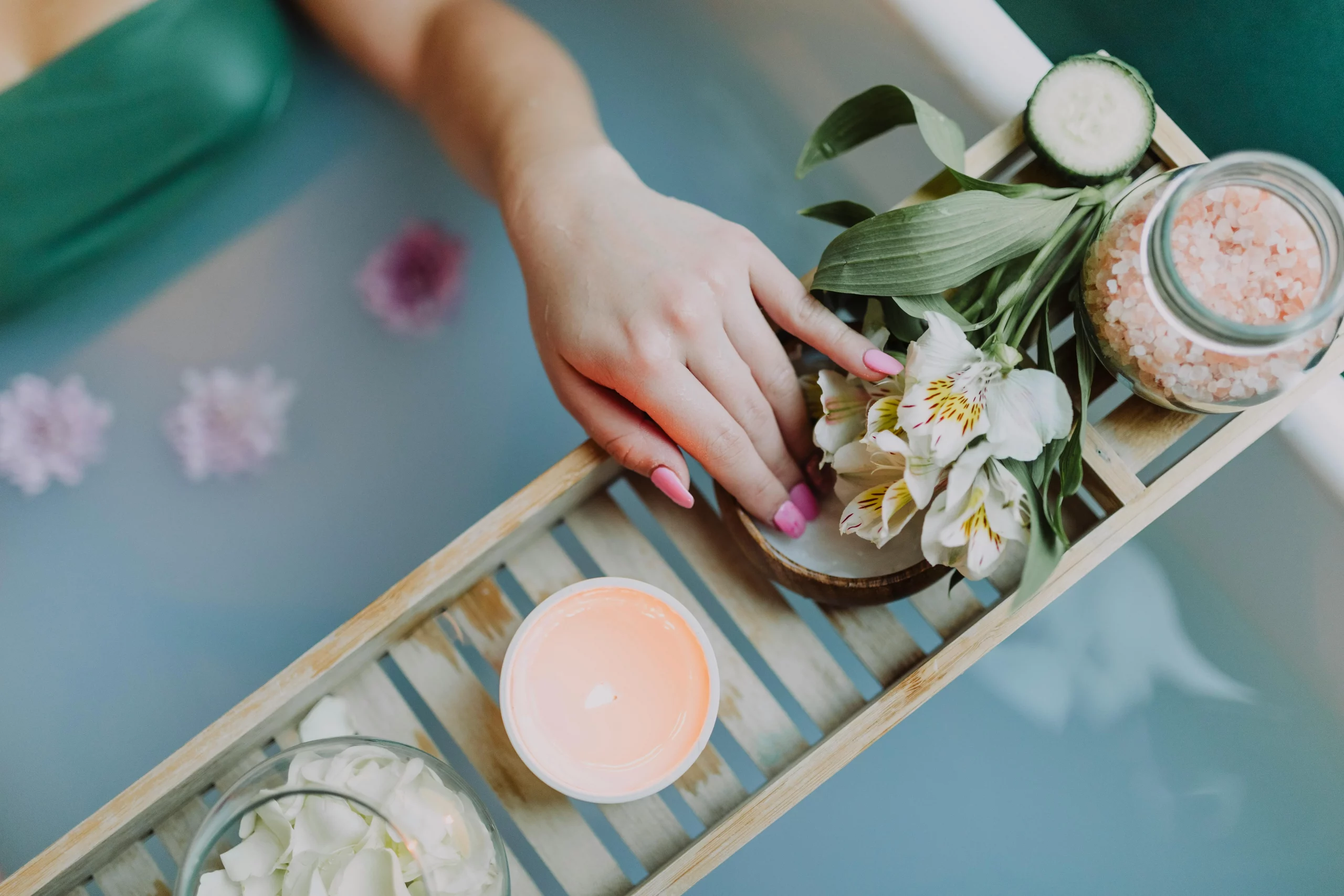 manicura en Santa Cruz de Tenerife , salón de uñas , salón de belleza , Kokaii centro de estética , salón Kokaii , expertos en uñas , nail art, uñas acrílicas